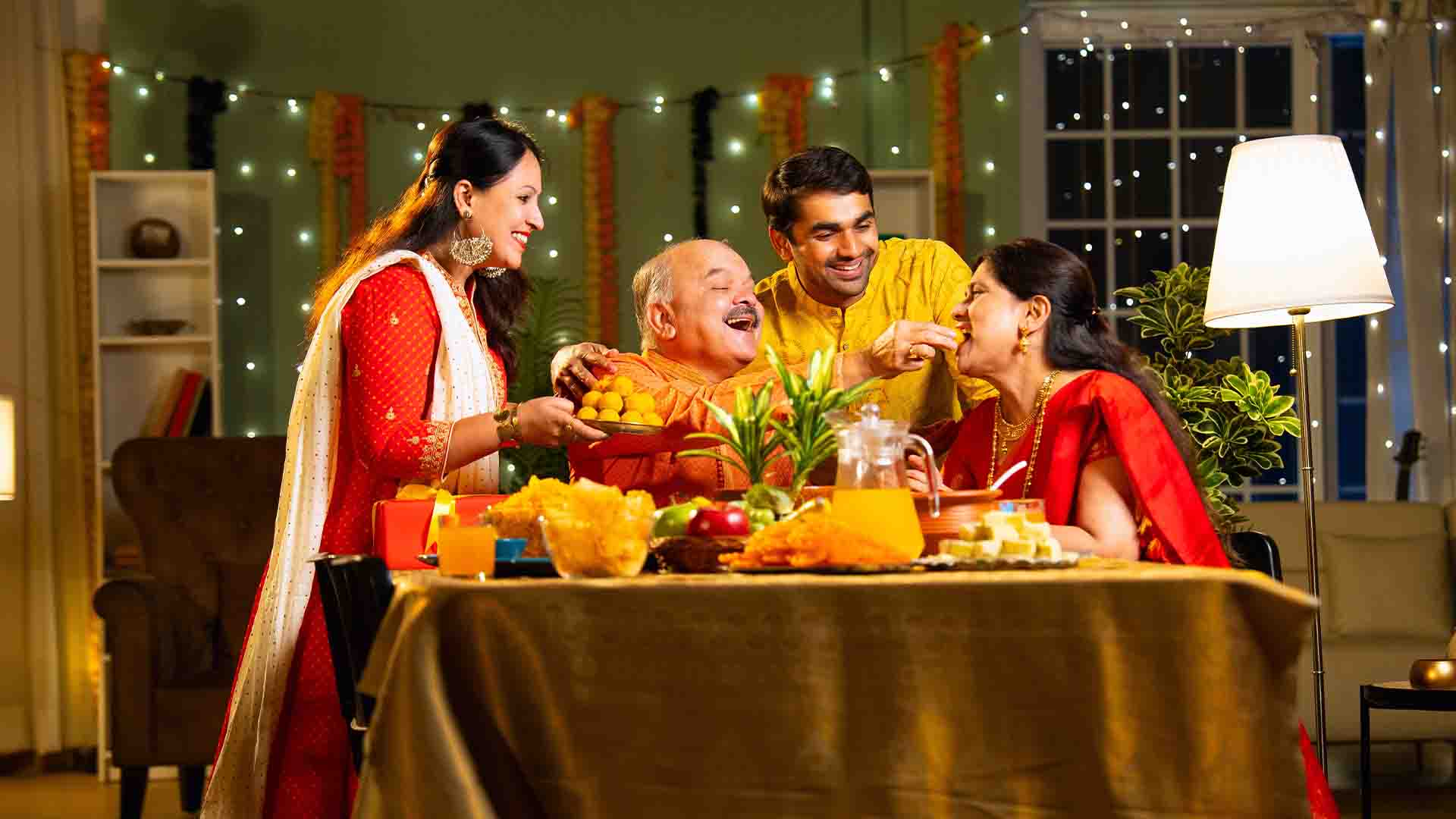 जन्माष्टमी स्पेशल : जीवन में रिश्तों को निभाने के लिए भगवान कृष्ण के इन 5 कथनों को न भूलें