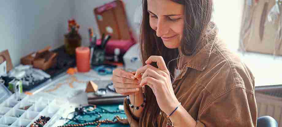 7 Easy DIY Bracelet Ideas: Learn How to Make Bracelets at Home