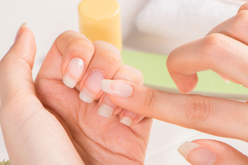 5 Beauty Hacks To Quickly Dry Your Nail Polish | Her Circle 5 Beauty Hacks To Quickly Dry Your Nail Polish | Her Circle